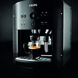 Krups Essential EA810870 Kaffeevollautomat | Espresso und Kaffee | mit CappucinoPlus- Milchdüse | individuell einstellbar | Schnelles Aufheizen | verstellbarer Kaffeeauslauf | Schwarz